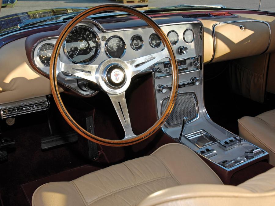 Dual-Ghia L6.4 Coupe 1960 года  (фото 8 из 23)